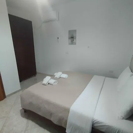 Guest house Vila Lama *
