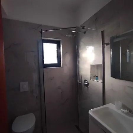 Guest house Vila Lama Ksamil